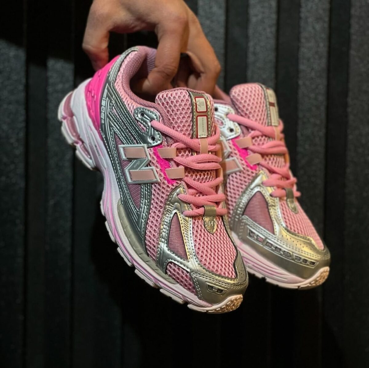 NEW BALANCEE 1906R PINK CASUAL - Image 3