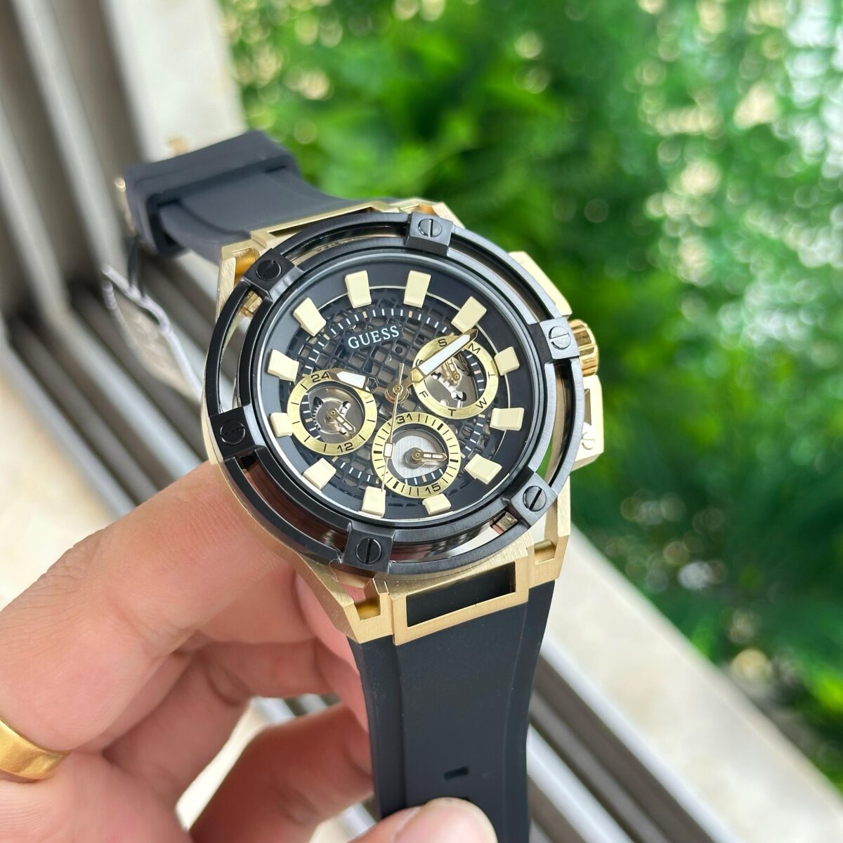 GUESSS GW0423G2 FOR MEN'S - Image 4