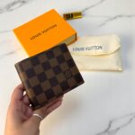 LV Ultra-Luxe Premium Men’s Wallet Collection – Luxury Leather Wallet's - Image 4