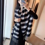 MIUU MIU REVERSIBLE WOOLLEN CASHMERE STOLE UNISEX - Image 3