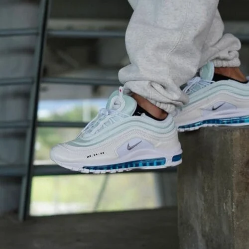 Cushioned Running Sneakers - Special Edition - view 5