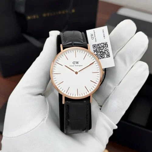 Minimalist Leather-Strap Watch - Unisex