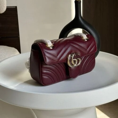 Quilted Chain Shoulder Bag - Wine - view 3