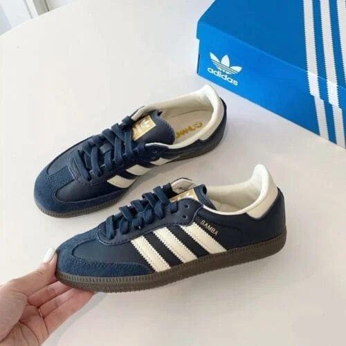 Retro Terrace Sneakers - Navy & Gum