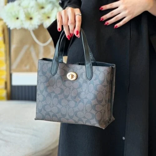Signature Tote Bag - Women’s
