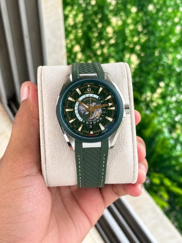 World Map Automatic Watch - 42mm